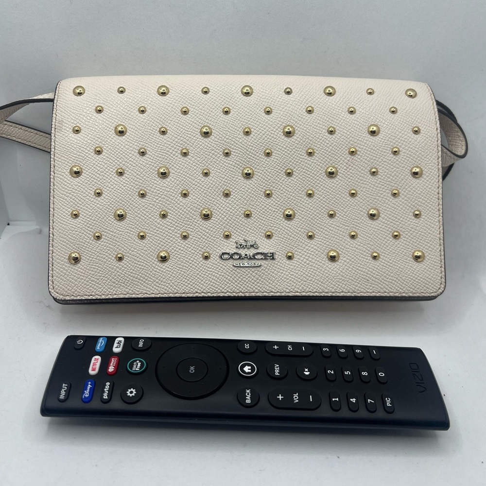 White COACH crossbody bag - Picture 2 of 8